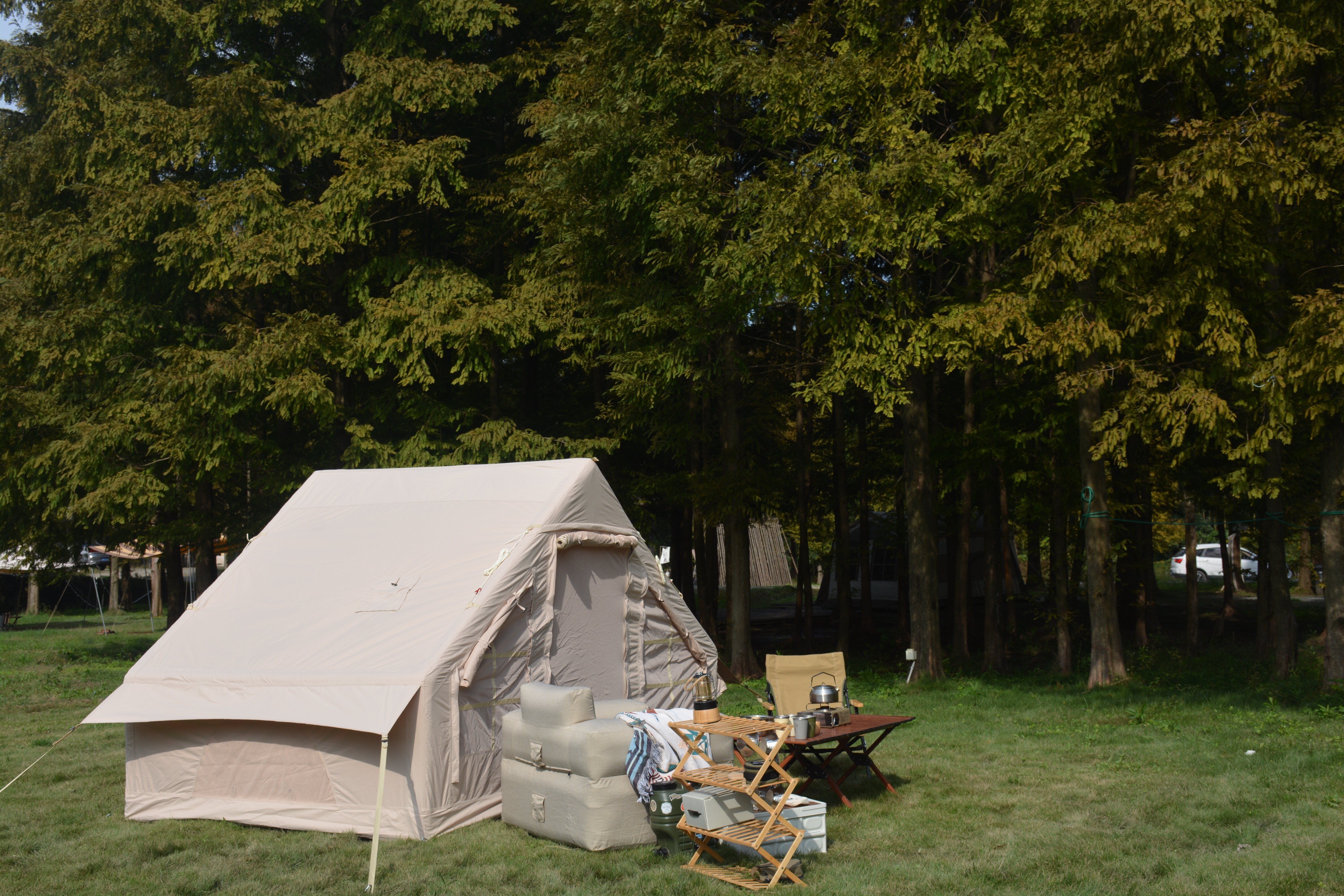 Inflatable Camping Tent Easy Setup 4 Season Glamping Tent with High Performance Inflatable Structure 4-6 Persons Waterproof Windproof Outdoor Self-Supporting Blow up Tent Air Tent Portable House