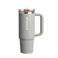 thumbnail image 1 of TERMO QUENCHER PROTOUR 30oz SAGE GREY MARCA STANLEY, 1 of 3