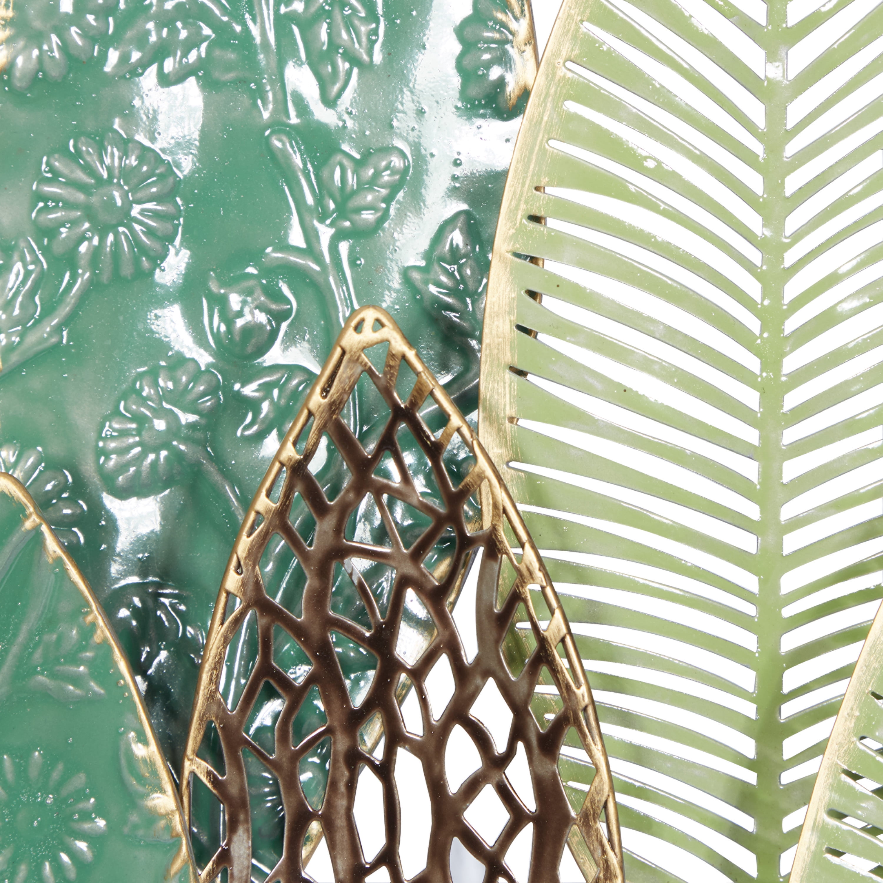 DecMode Green Metal Tall Cut-Out Leaf Wall Decor with Intricate Laser Cut Designs
