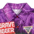 thumbnail image 4 of Camisa Monster Jam Grave Digger Big Boys Hawaiian Púrpura/Verde, 4 of 8