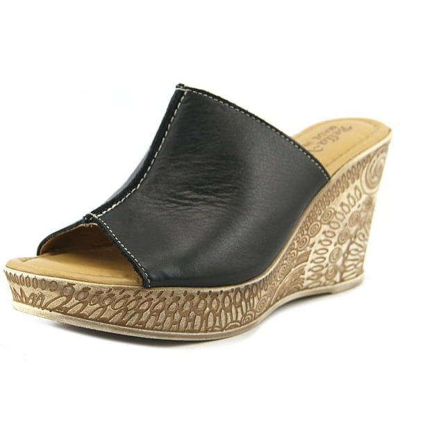 dax sandals