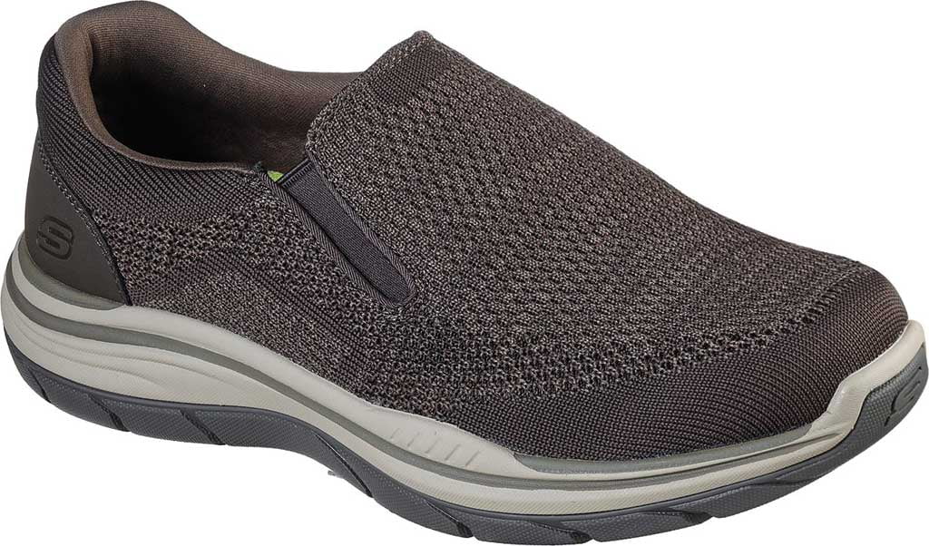skechers relaxed fit vs classic fit