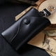 thumbnail image 2 of llavero de piel, cartera, estuche de piel para llaves, estuche de piel para llaves con soporte para llaves de coche, estuche con seis ganchos para llaves y tarjetero - Negro, 2 of 5
