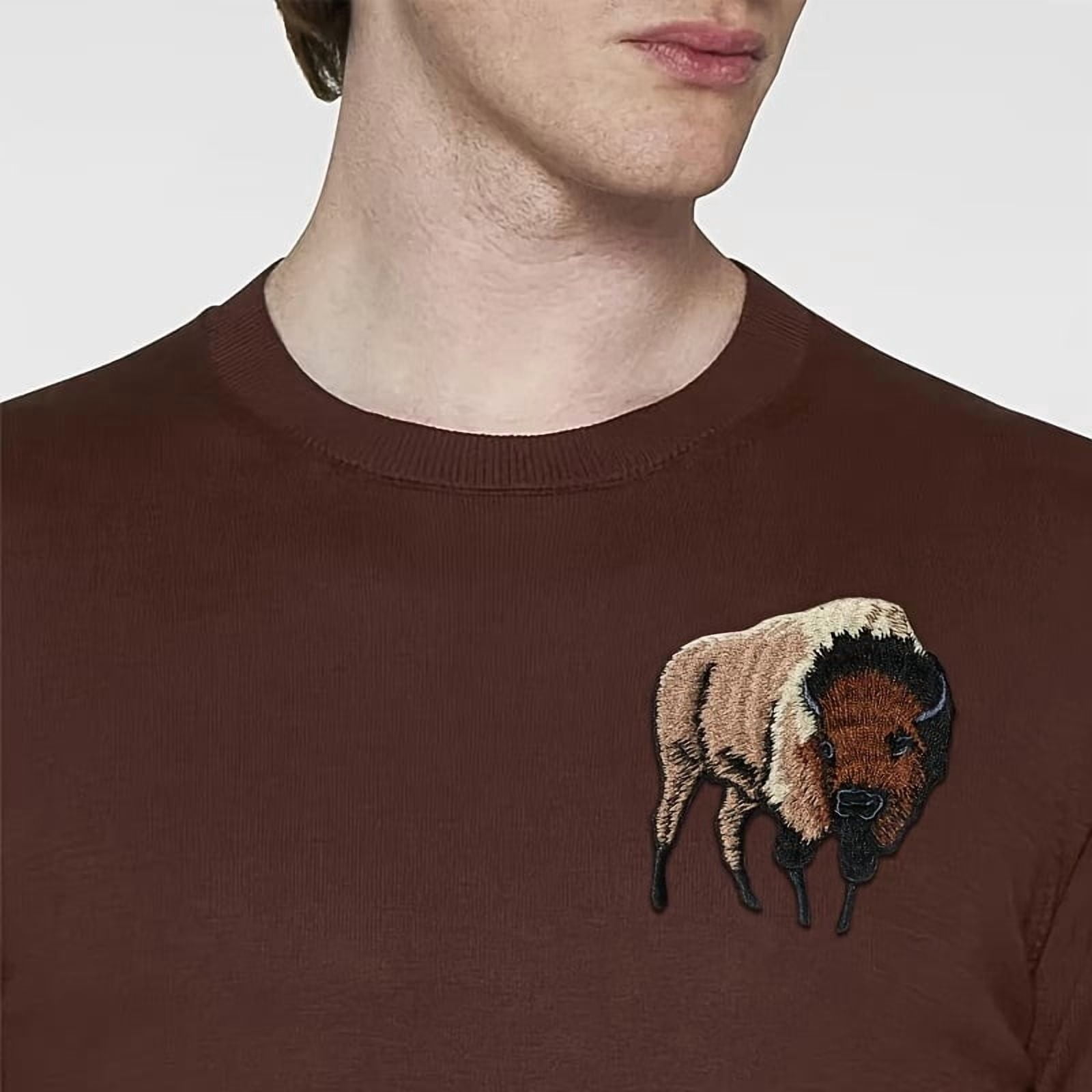 Embroidered American Bison Applique Patch - Buffalo Animal Iron-On Badge for Jackets, Bags, and Crafts