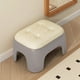 thumbnail image 4 of Muebles de oficina para el hogar Taburete pequeño de plástico para el hogar Taburete de baño para sala de estar Taburete pequeño grueso y bajo Taburetes pequeños apilables de cuero sintético cuadrado, 4 of 6