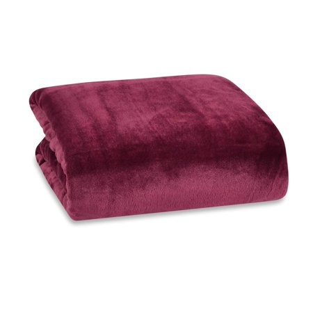 - Modern Comfort Berkshire Throw Shiraz Wine / 50