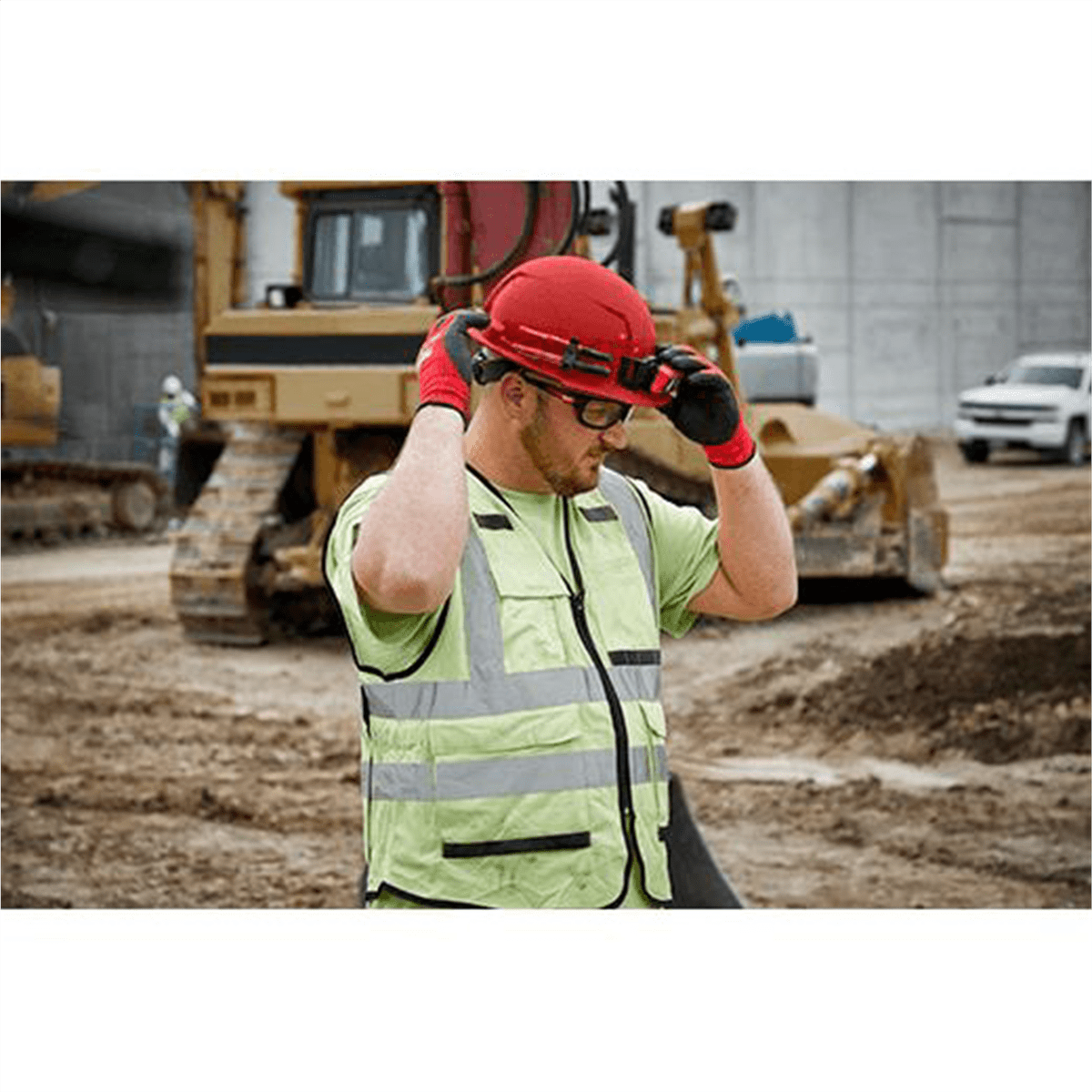Milwaukee Tool BOLT White Front Brim Vented Hard Hat w/4pt Ratcheting Suspension (USA) - Type 1, Class C