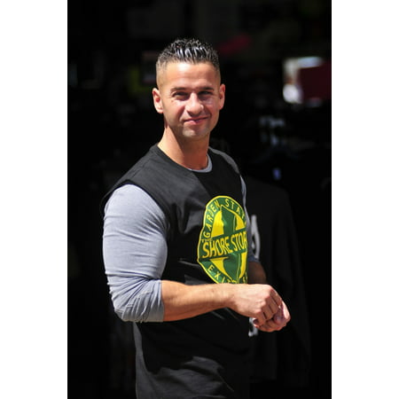 Mike Sorrentino The Situation On The Boardwalk Out And About For Jersey Shore Season Two Celebrity Candids - Fri  Seaside Heights Nj August 27 2010 Photo By William D BirdEverett Collection (Best Jersey Shore Boardwalks)