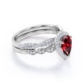 thumbnail image 4 of JeenMata Anillo de Compromiso Vintage de 1,5 Quilates con Piedra Natal de Enero en Talla Pera y Moissanita: Conjunto Nupcial con Halo Pavé en Oro Blanco de 18 K sobre Plata, 4 of 6