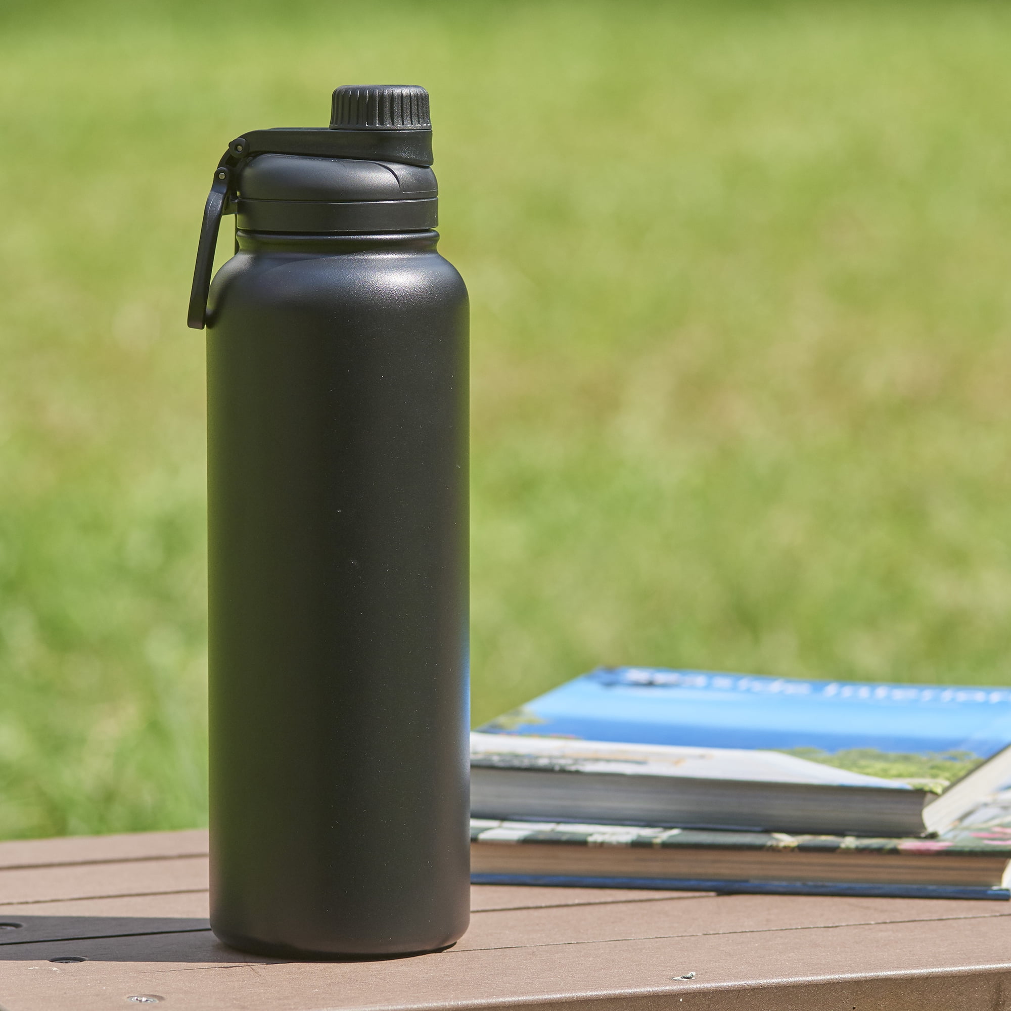 Mainstays 24 fl oz Rich Black Solid Print Insulated Stainless Steel Water  Bottle with Flip-Top Lid