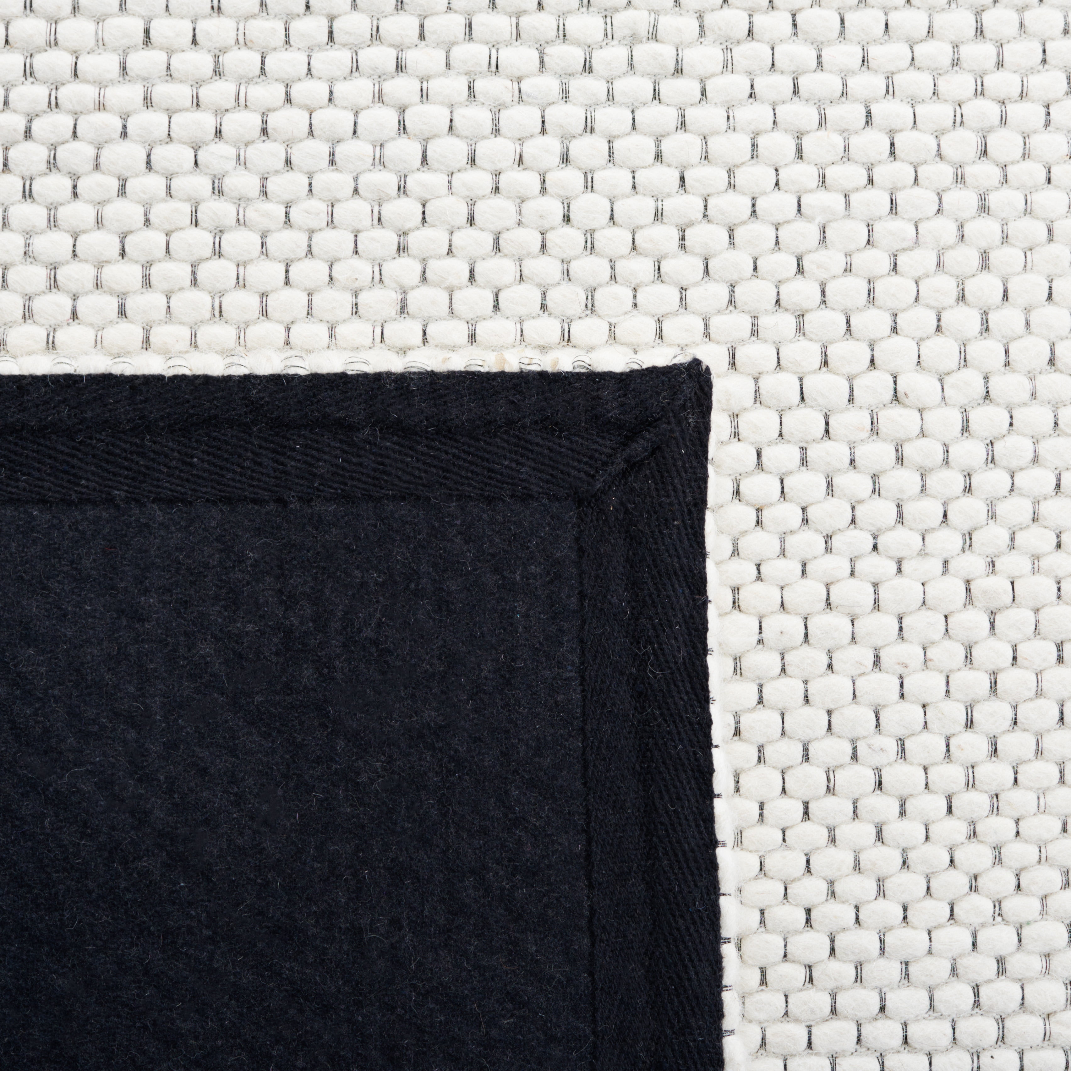 SAFAVIEH Natura Corine Geometric Runner Rug, Ivory, 2'3" x 6'