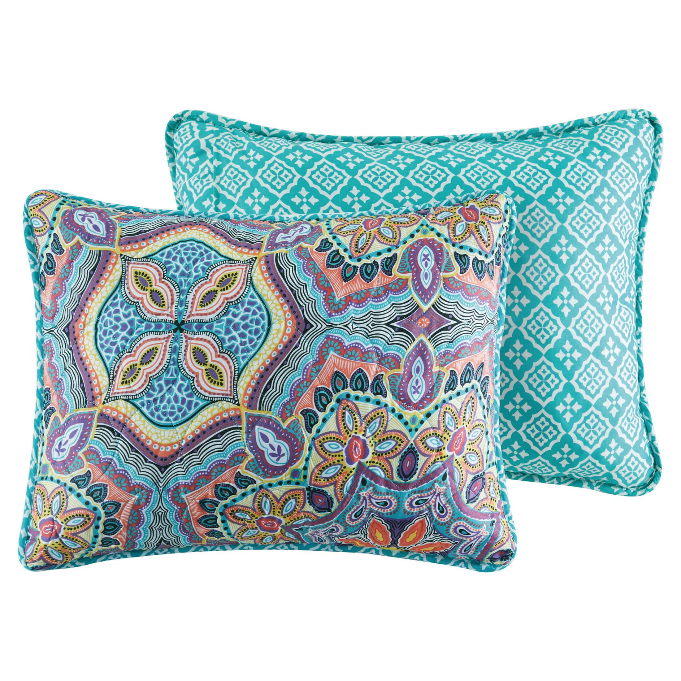 VCNY Home Yara 5-Piece Aqua Medallion Reversible Quilt Set, Full/Queen, Adult, Unisex