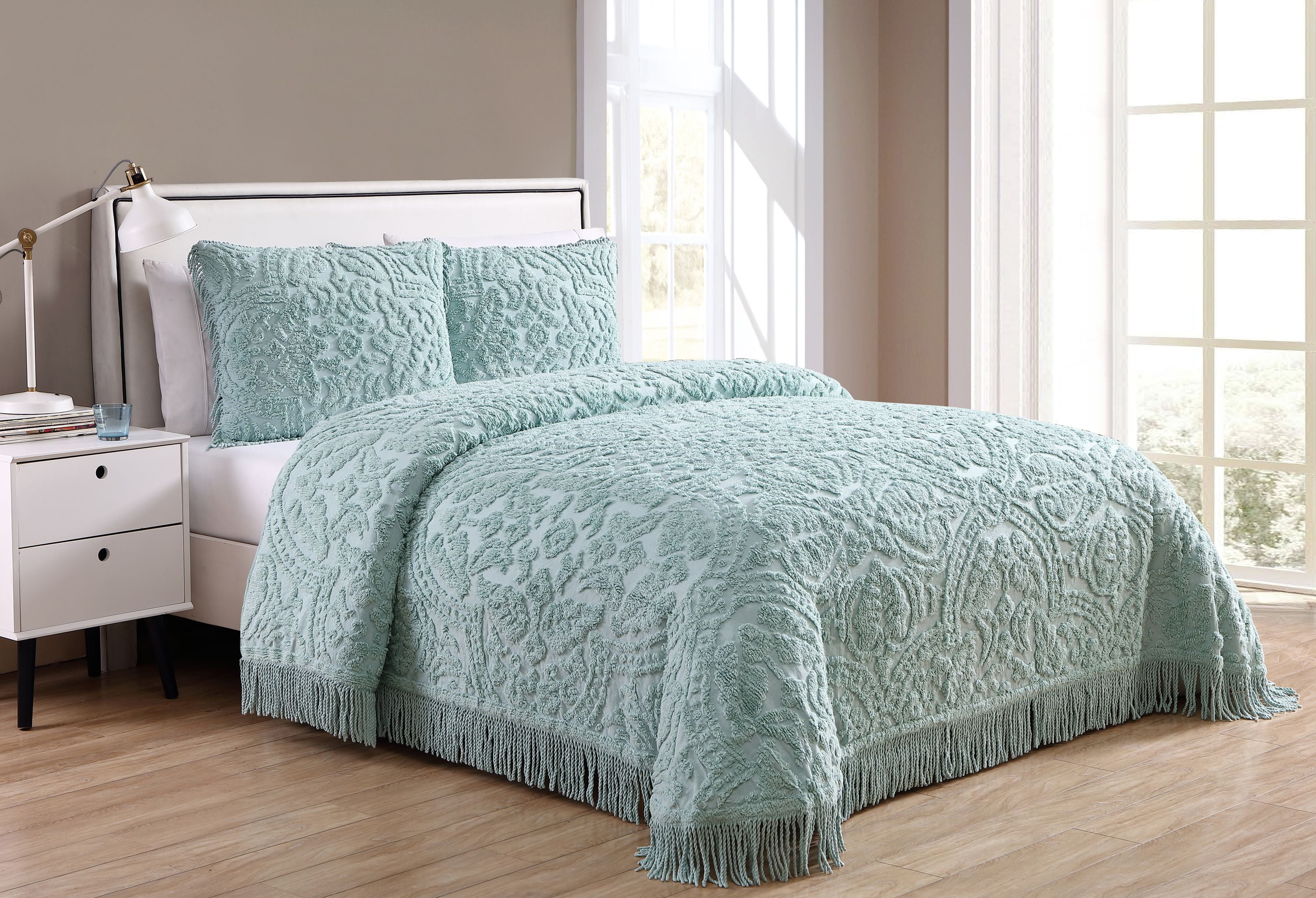 VCNY Home Allison 3 Piece Tassel Medallion Bedding Bedspread Set with