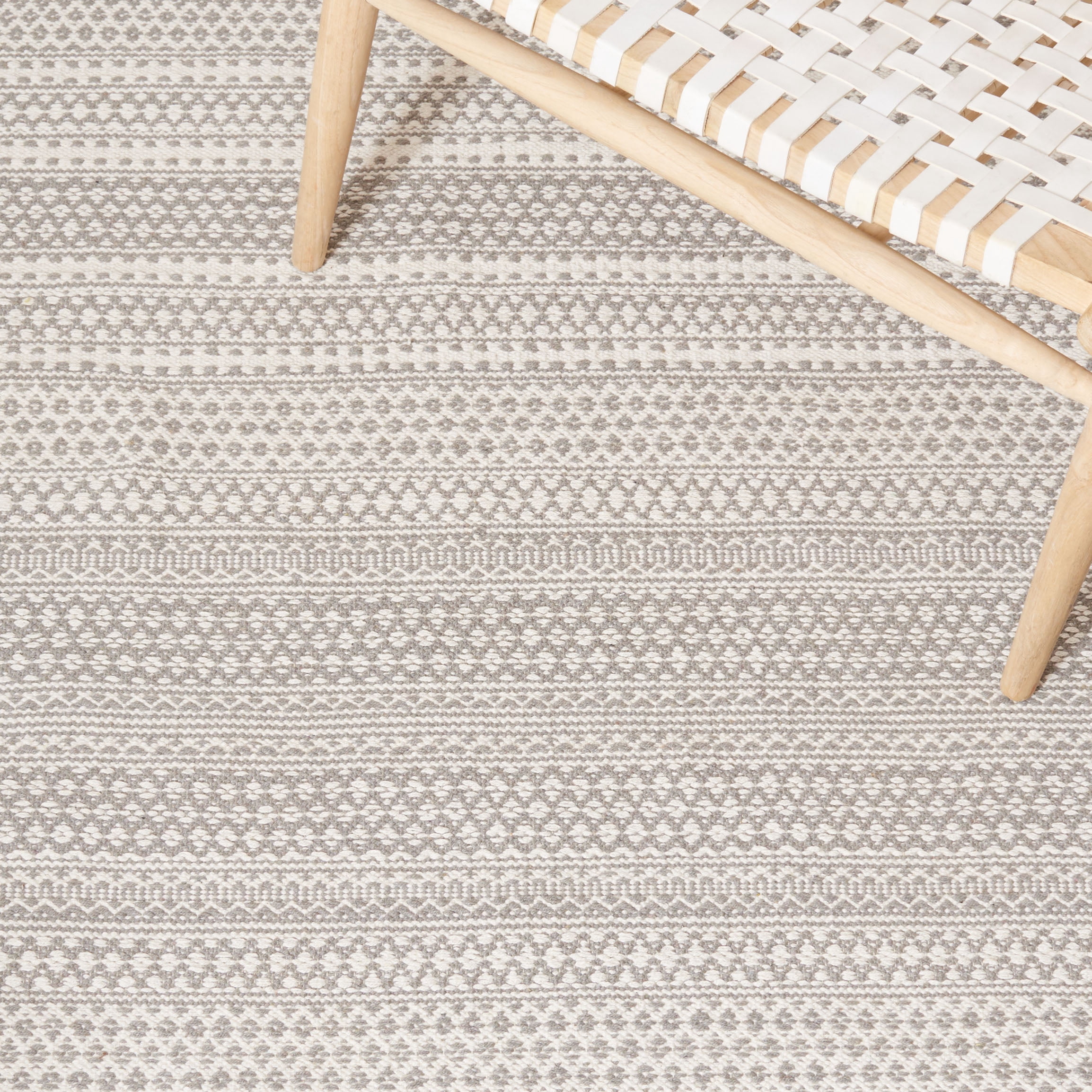 SAFAVIEH Kilim Granville Striped Cotton Area Rug, Grey/Beige, 3' x 5'