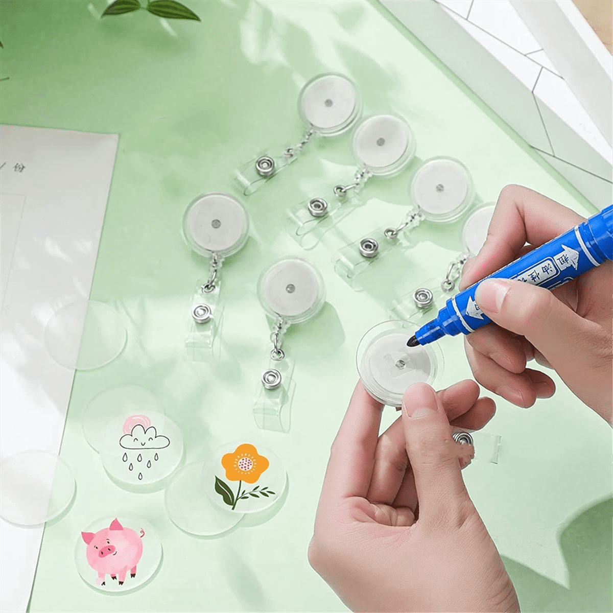 30Pc DIY Retractable Badge Holder Reels with Swivel Alligator Clip and Clear Circle Acrylic Sheet Badge Reel Blanks DIY