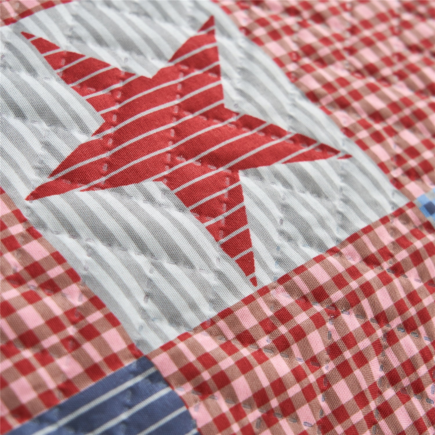 JML Navy & Red Star Polyester Quilt, Queen - Breathable