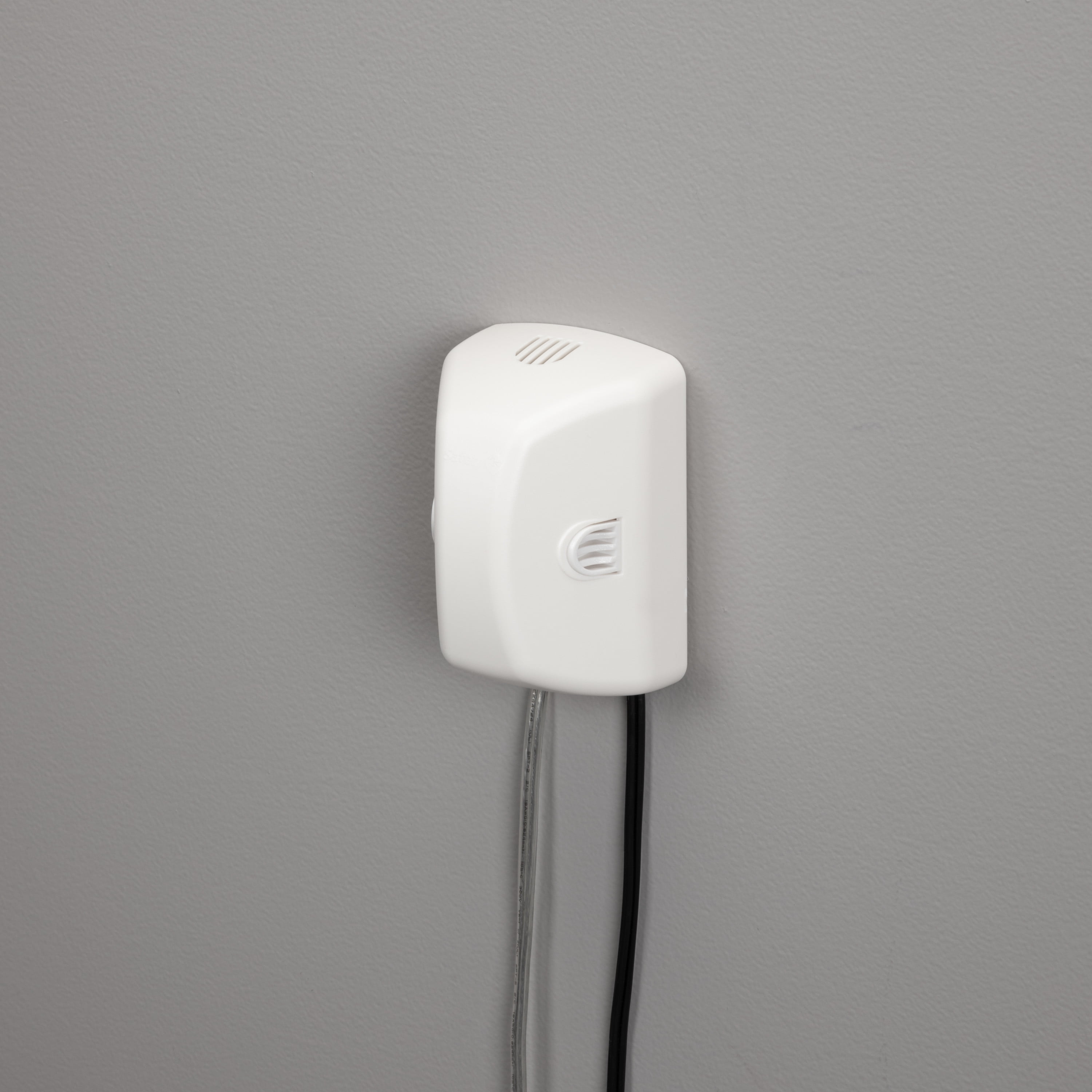 Safety 1st Outlet Cover with Cord Shortener, White, Toddler