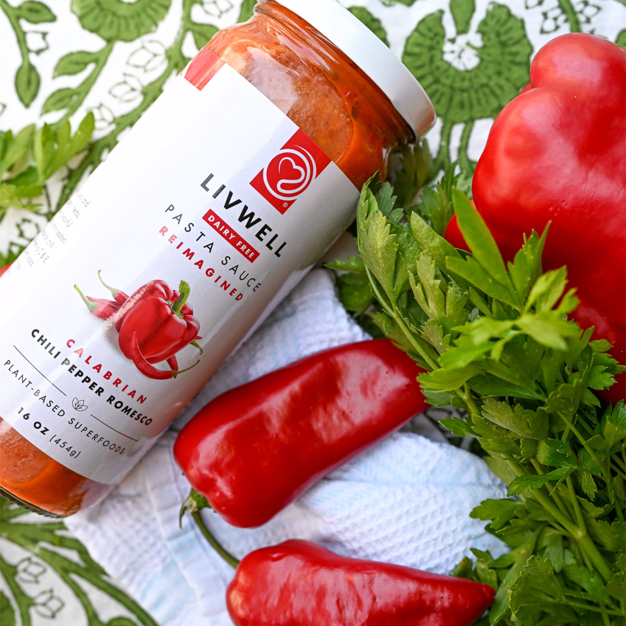 LIVWELL Calabrian Chili Pepper Romesco Pasta Sauce, Vegan, Dairy Free, Spicy, 16 oz
