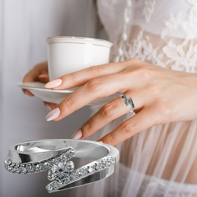 DQRPSEETB Stuff for Teen Girls Engagement Round Cut Zircons Women