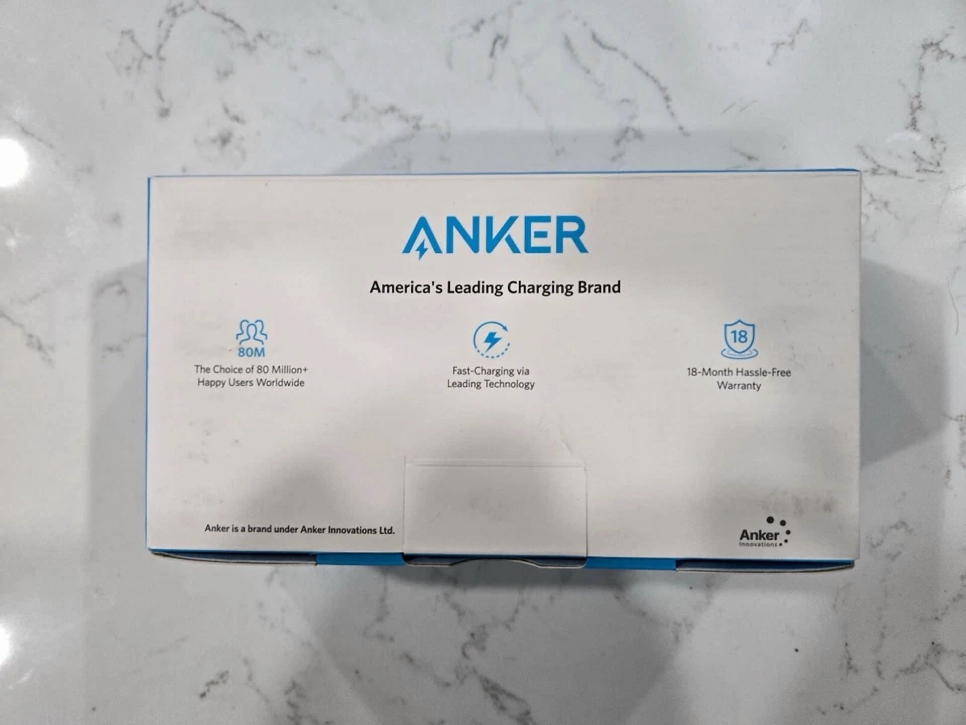 BUTTERFLY- Anker 333 Outlet Extender- 6 Outlets - Surge Protection 100-240V A9263