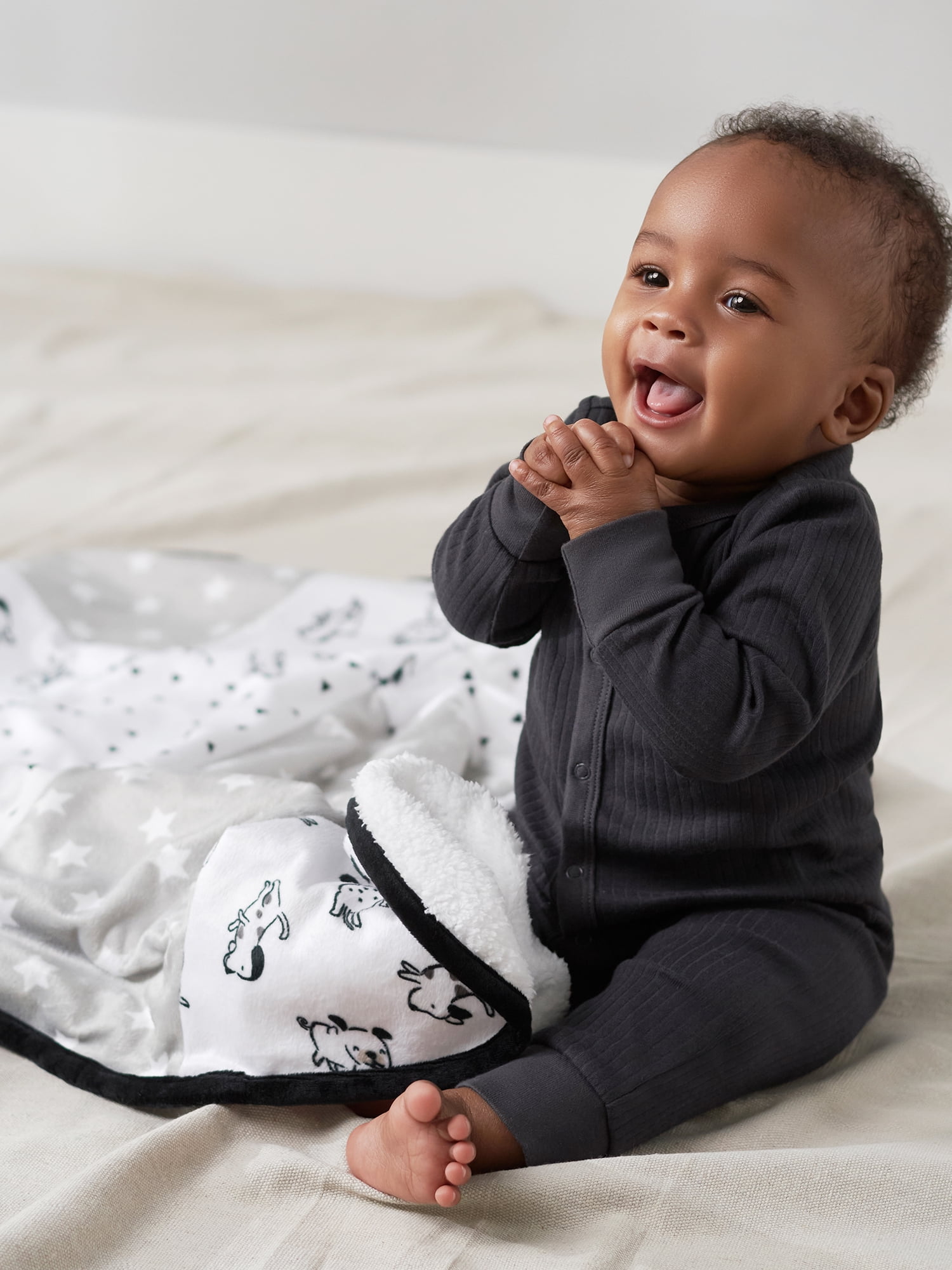 Modern Moments by Gerber Baby & Toddler Super Soft Patchwork Blanket, White Puppies