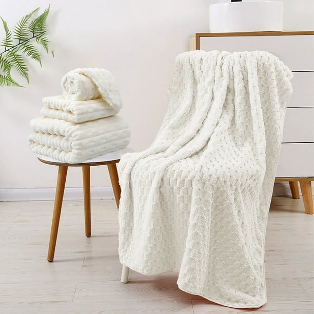 CaiYueKe 3-Piece Velvet Candy Striped Bath Towel Set, Absorbent Plush Towels for Adults, Spa Gym Home Hotel Bath & Face Towels, Premium Soft Towel Collection with Pineapple Pattern Design