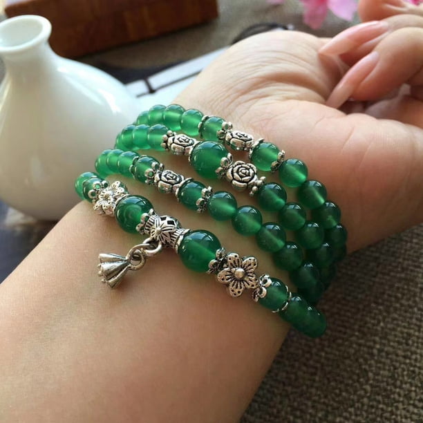 Various styles of 108-bead chalcedony bracelets, sweater chains, pendants, agate and chalcedony beaded necklaces for men and women.