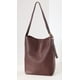 thumbnail image 2 of Bolso Madewell Essential Bucket Tote de Cuero Marrón 33x35x15 cm, 2 of 6