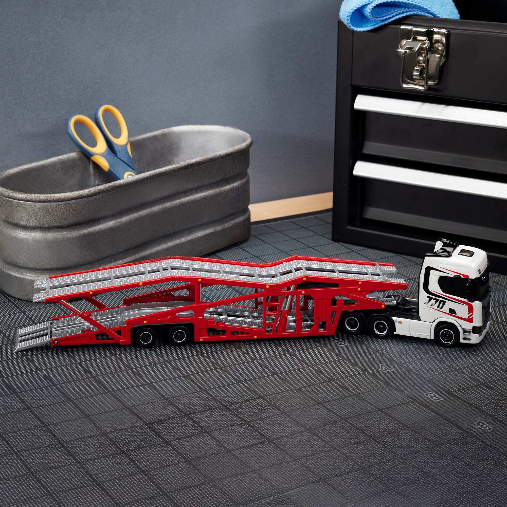 Hot Wheels Elite 64 Scania 770 S