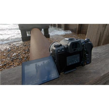 Olympus - OM SYSTEM OM-1 4K Video Mirrorless Camera Body Only - Black