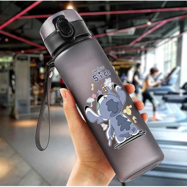 Botella de agua de Stitch de Anime de Disney para niños, vaso de agua de plástico portátil para adultos, taza de agua deportiva de alta capacidad, regalo, 560ML