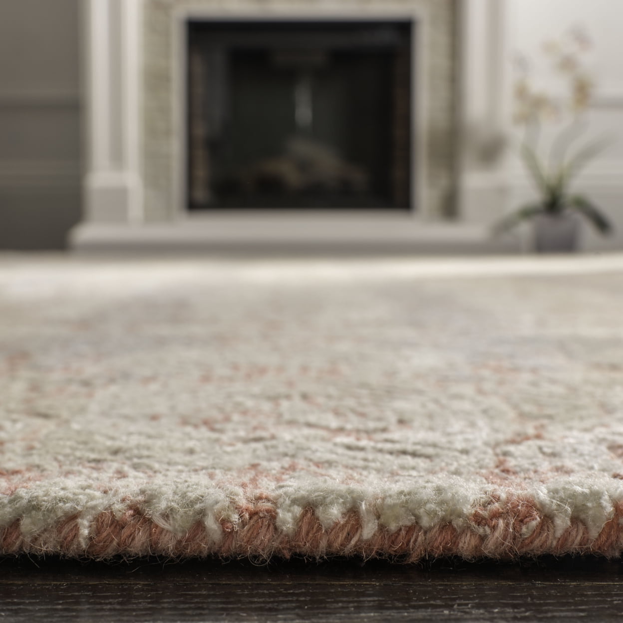 SAFAVIEH Glamour Aubree Abstract Area Rug, Light Pink/Ivory, 4' x 6'