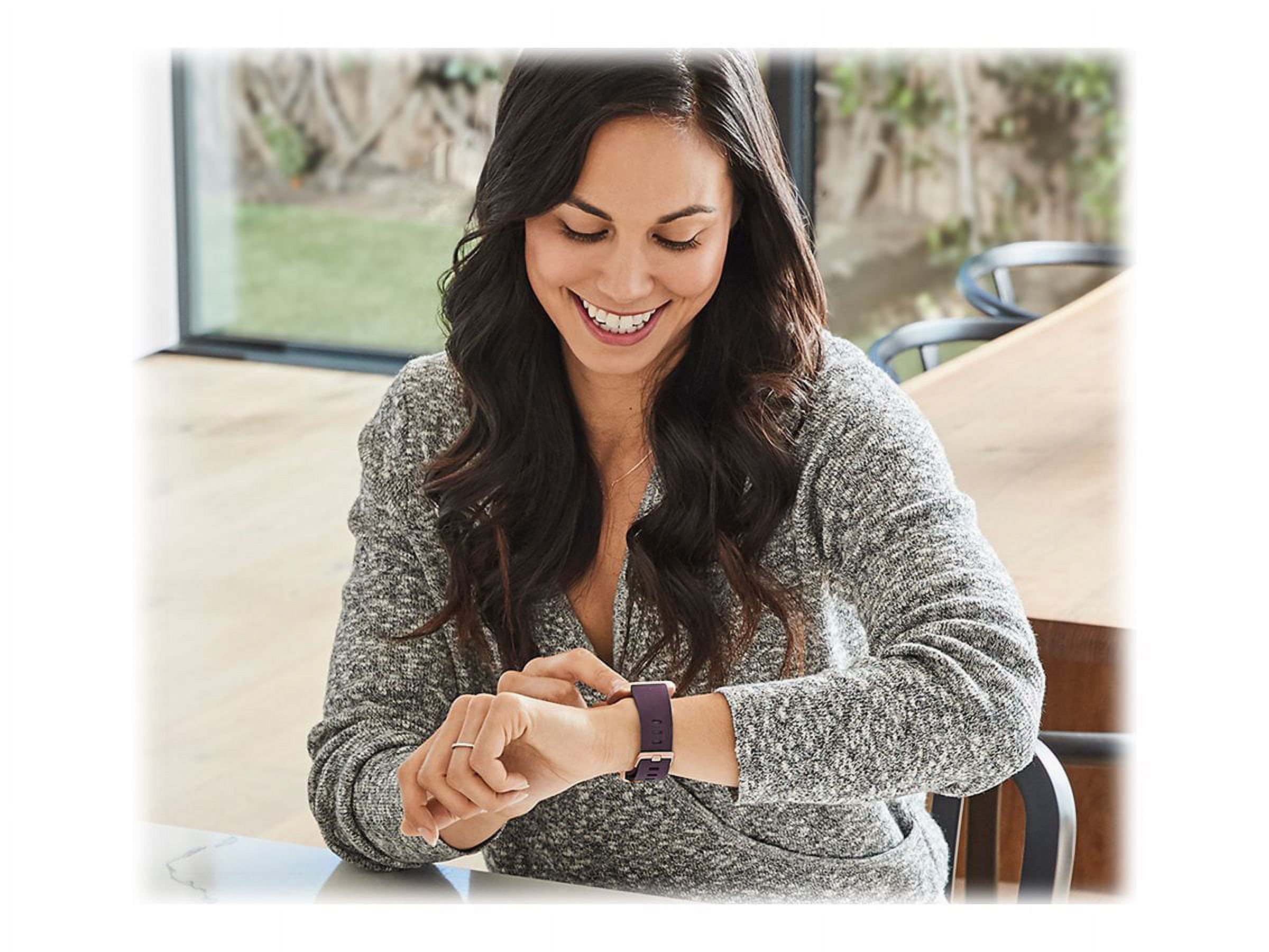 Fitbit bordeaux versa 2 sale