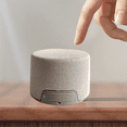 thumbnail image 4 of Altavoz Inalámbrico Magnético Portátil con Soporte para Teléfono, Minialtavoz para Viajes, Interior y Exterior, de Doble Uso, Audio para el Hogar, Color ., 4 of 5