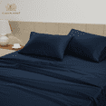 thumbnail image 4 of Casa Platino Sábanas Tamaño Queen – Juego de Sábanas 100% Algodón de Grapa Larga de 450 Hilos, Acabado de Satén Suave y Sedoso, Bolsillo de 15" de Profundidad, Ropa de Cama de Fácil Cuidado – Azul Finca, 4 of 6