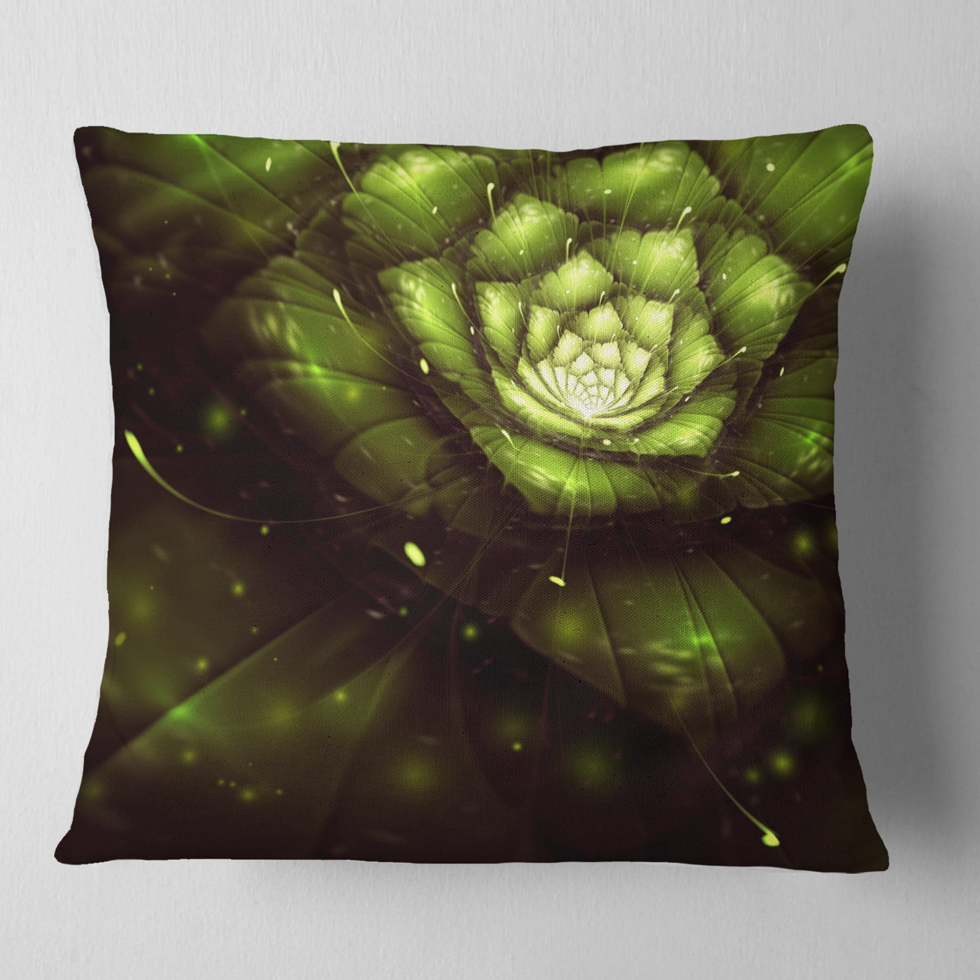 Designart Green Flower with Sun Rays - Floral Throw Pillow - 16x16