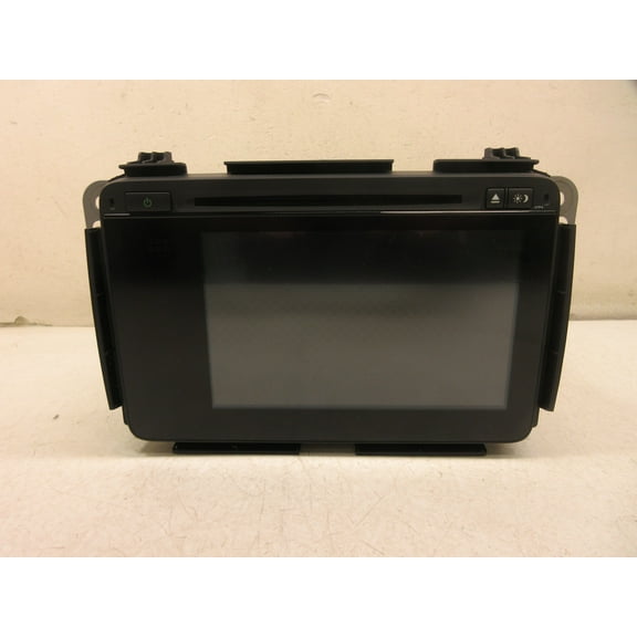 Pre-Owned 17 2017 Honda HR-V AM FM CD Audio Radio Receiver Player Display Screen OEM LKQ - Verify Specific Vehicle Fitment In Description - (Good)