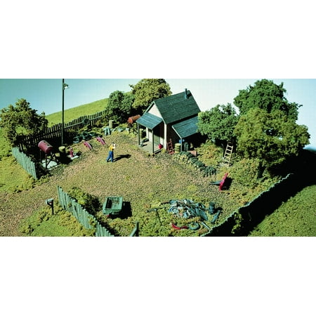 Woodland Scenics HO Scale Scene (Unpainted Metal Castings) Smiley's Tow Service