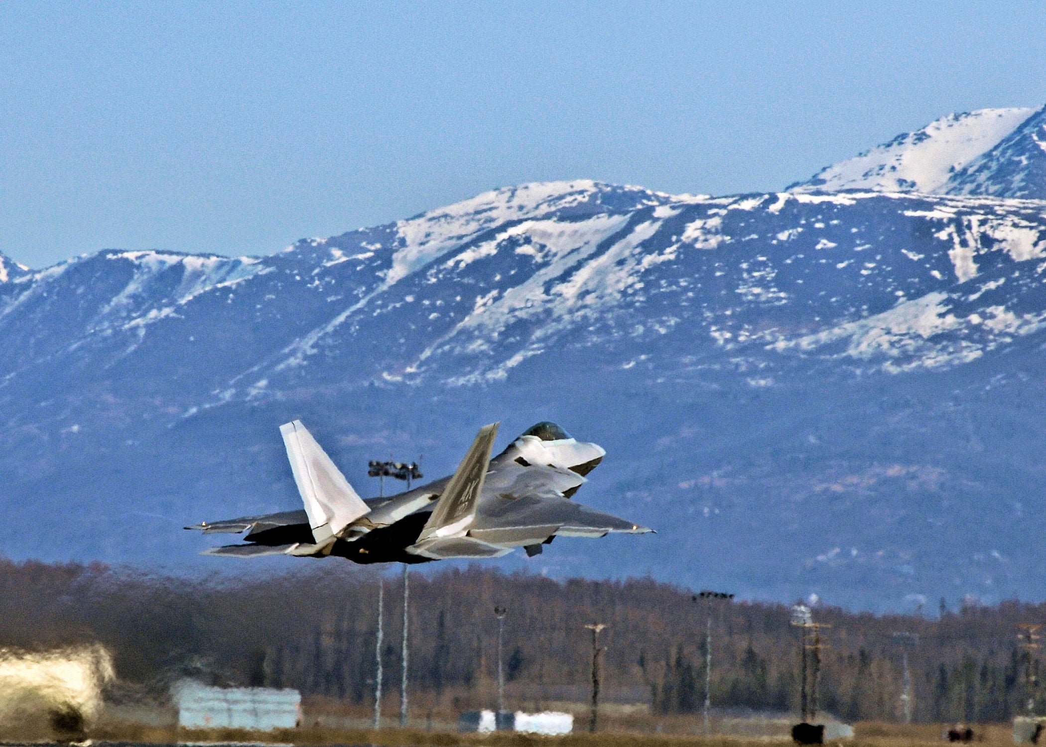 LAMINATED POSTER ELMENDORF AIR FORCE BASE, AlaskaAn F22A Raptor from