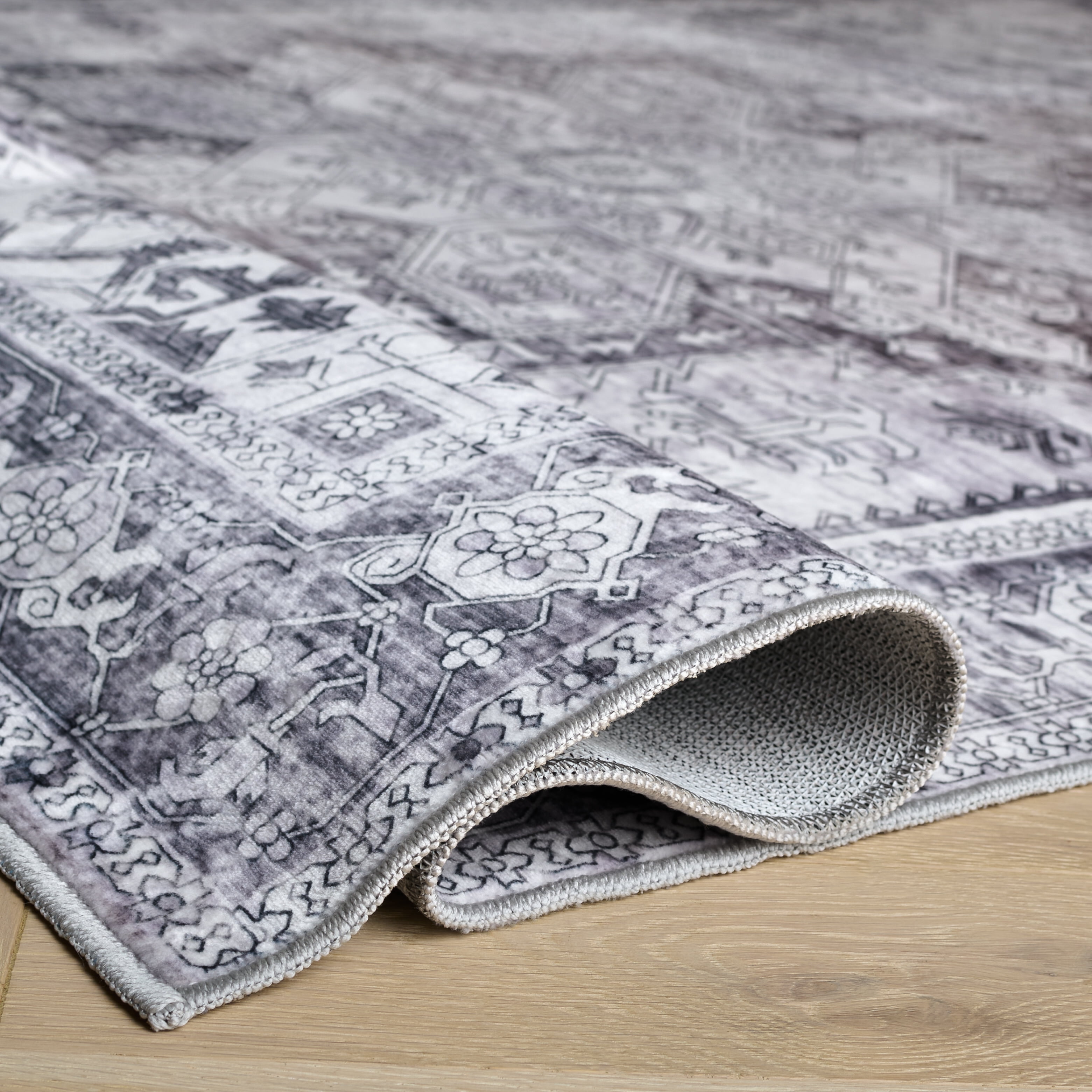 SAFAVIEH Arizona Rhine Oriental Machine Washable Area Rug, Beige/Gray, 5' x 7'
