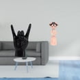 thumbnail image 2 of Estatua del gesto de la roca,Estatuas y figuras de dedos con gestos de música rock,Esculturas de resina con estantes modernos y creativos,Estatua de muñeca de resina,Estatua de resina de, 2 of 8