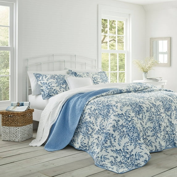 Laura Ashley 3-piece Bedford Blue Reversible Quilt Set