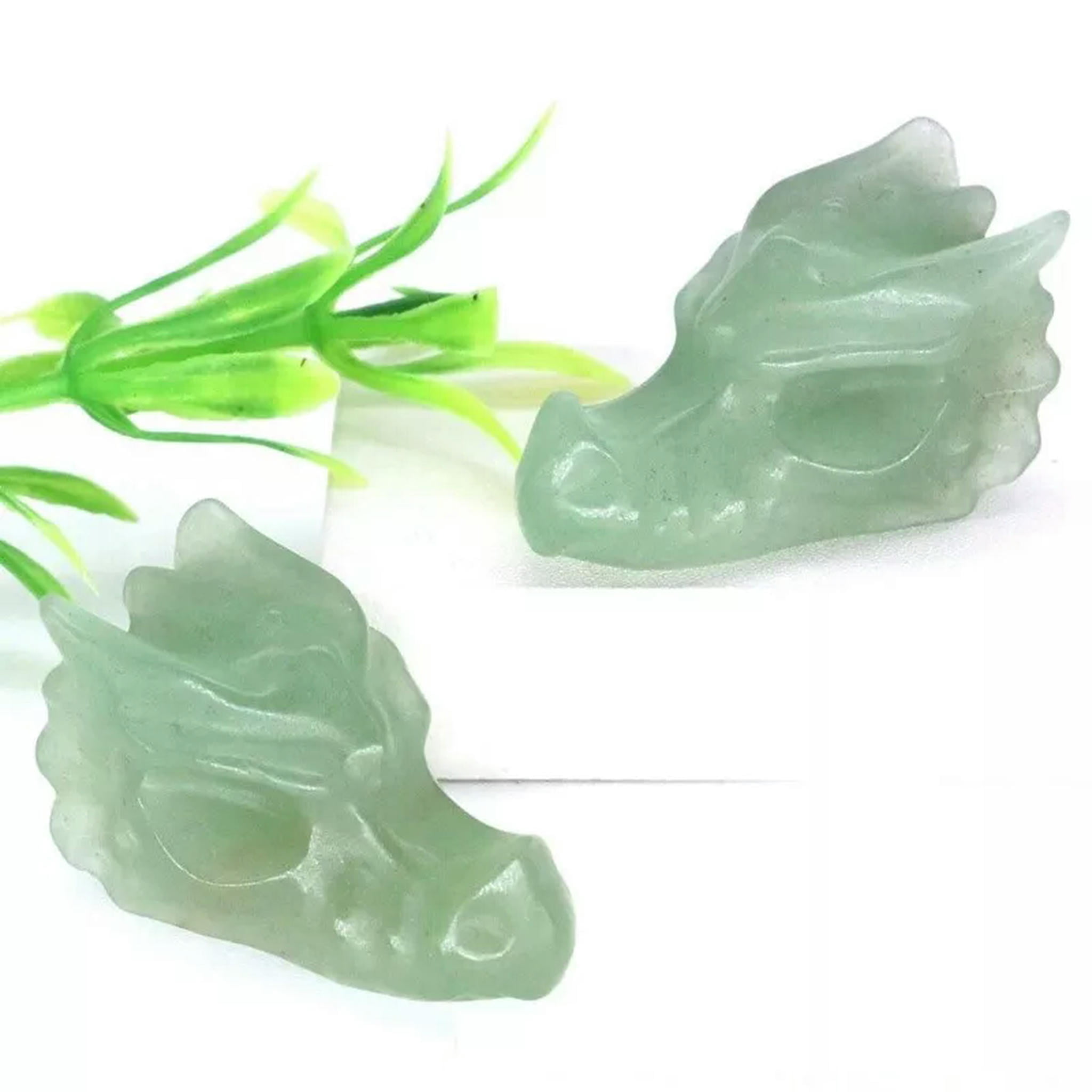 EOEMY 5Pcs Natural Green Aventurine Quartz Crystal Dragon Head Skull Carved Mini Decor