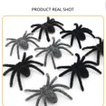 thumbnail image 3 of Juguete de plástico negro realista con pelo, pequeño y aterrador, para bromas y fiestas, decoración espeluznante de Halloween, 3 of 7