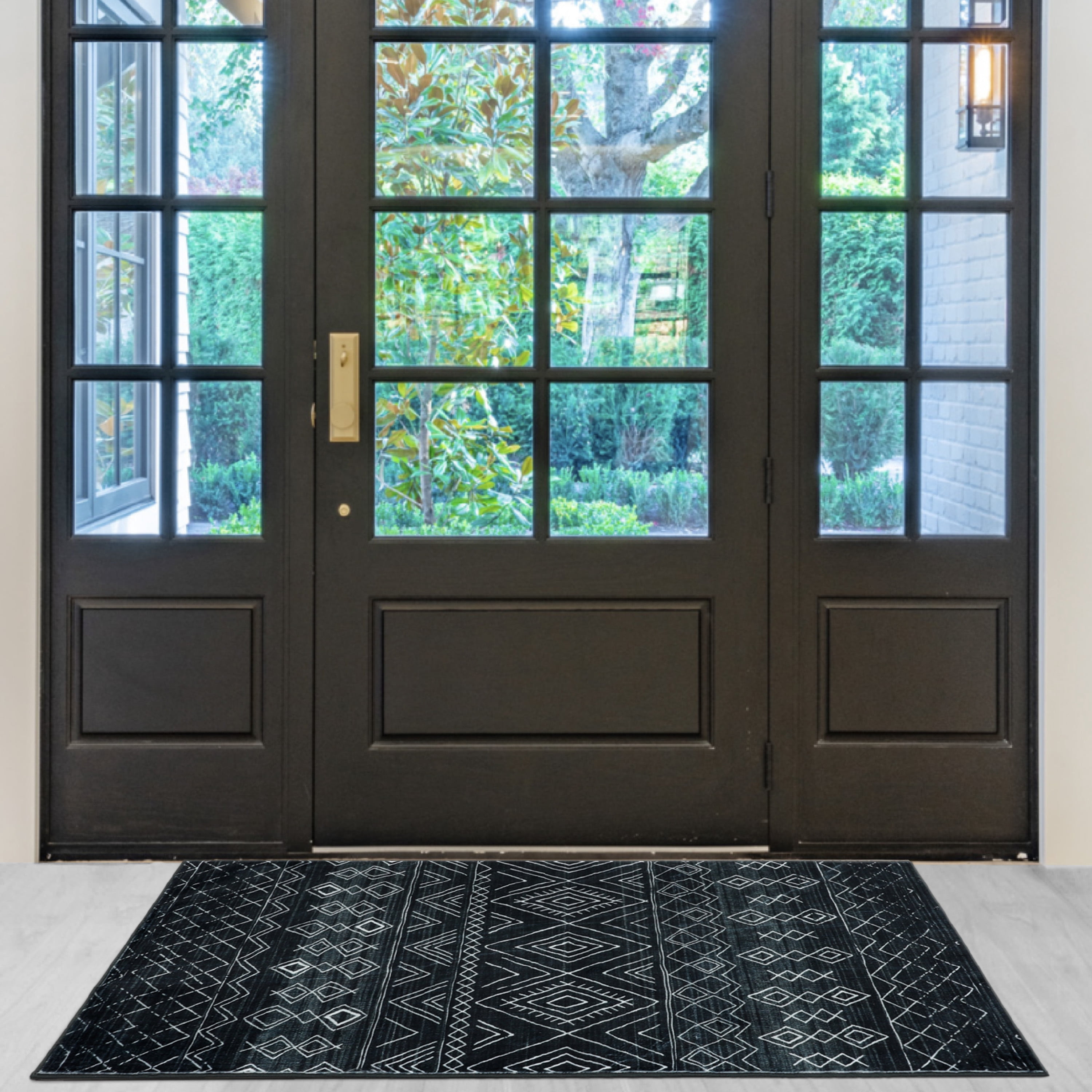 Washable Skid-Resistant Accent Rug Geometric Black 24" x 48"