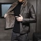 thumbnail image 2 of Nueva chaqueta gruesa de cuero para hombre, chaqueta de invierno y otoño para hombre, abrigo cálido a prueba de viento con cuello de piel sintética a la moda, ropa masculina, 2 of 4