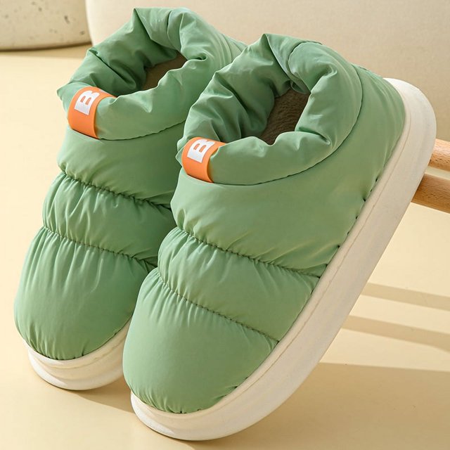 Zapatillas de algodón de suela gruesa para mujer, zapatillas de invierno de algodón de azúcar para el hogar con sensación de caída, zapatillas de plumón impermeables para interiores, para invierno