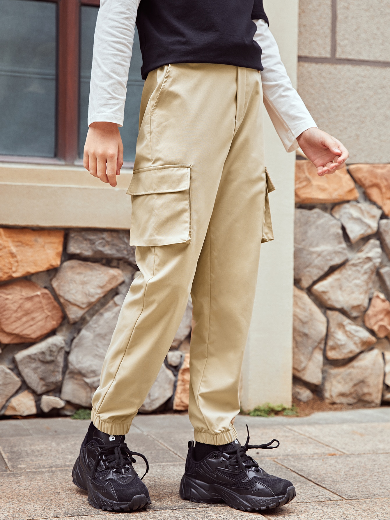 khaki pants outfit mens streetwear