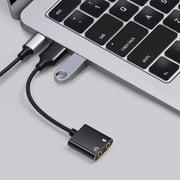 Plugs And Play USB To 3.5mm Adapter USB External Stereo Sound Card For Professional Microphone And Headphone Use