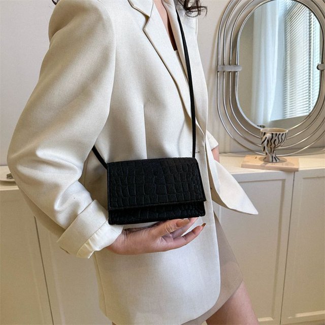 Bolso de hombro con patrón de piedra para mujer Bolso bandolera de fieltro Bolsos tipo cartera simples (negro)